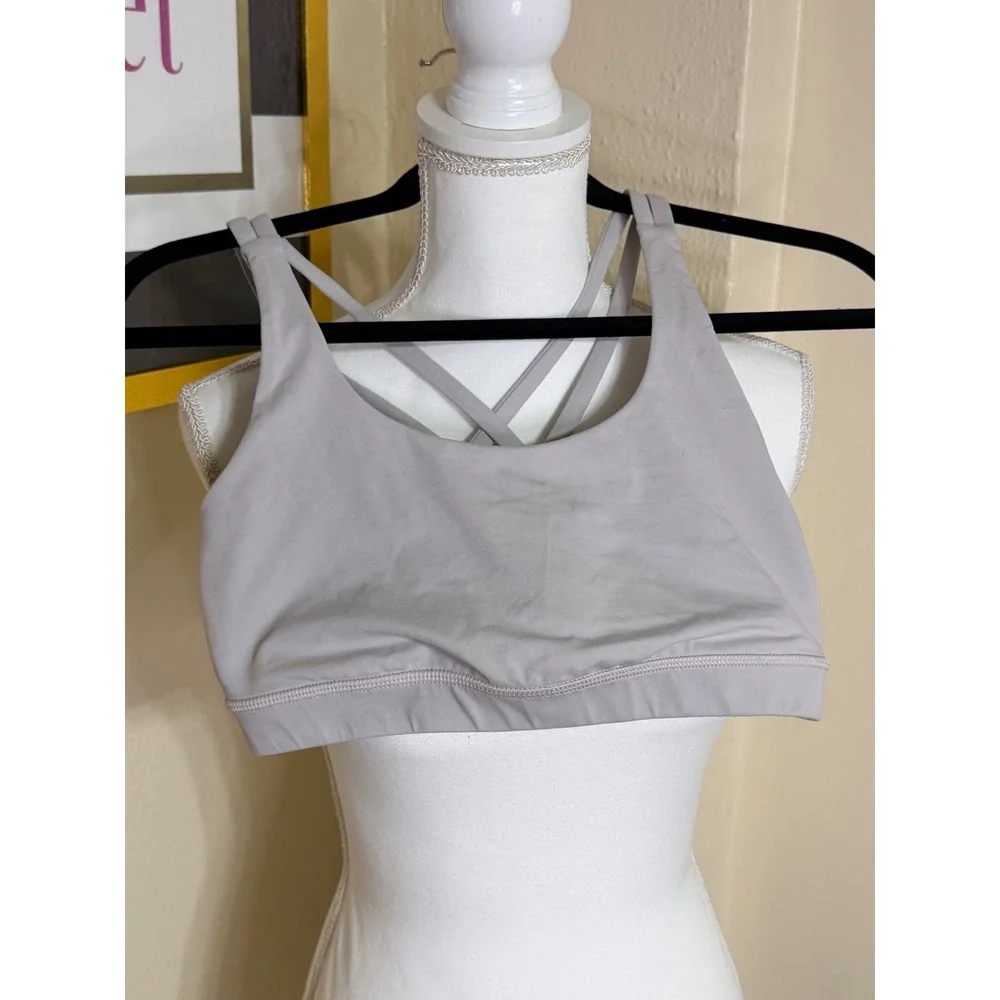 Lululemon Energy Bra Lavender Grey Strappy Back Sports Bra Size 8 W7AS1S